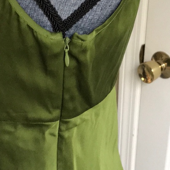 Ann Taylor satin sleeveless top - Picture 4 of 5